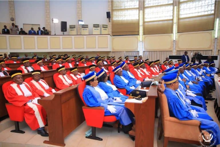 Article : Est-il nécessaire de durcir des peines pour l&rsquo;infraction d’offense au chef de l’État ?